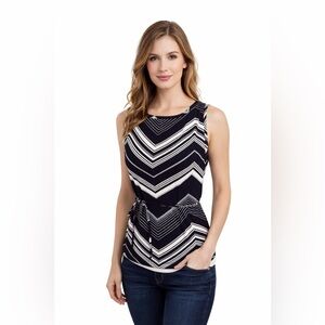 Vintage Y2K Studio Y Black & White Chevron Sleeveless Tie-Waist Top